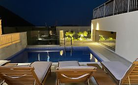 Vistamar Hotel & Apartments